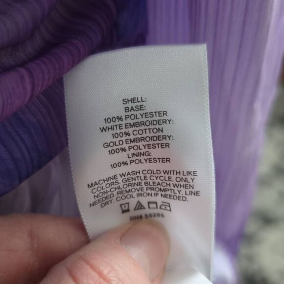 Express Womens Sz M Purple Print V-Neck Sleeveless Bow Back Mini Fit Flare Dress - Picture 6 of 10